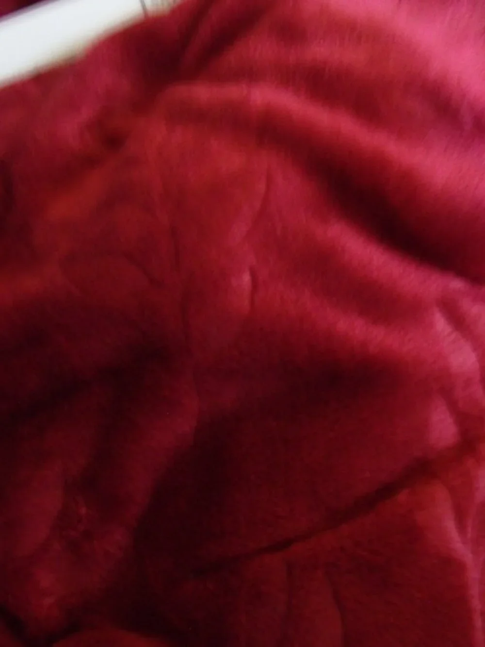 Salon de maison 50x60 super soft maroon throw blanket
